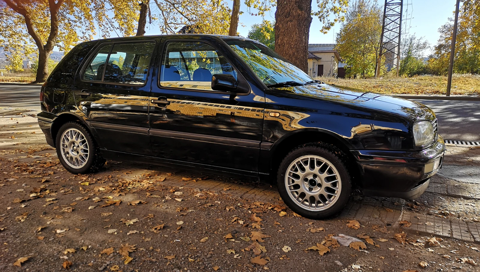 VW Golf Bon Jovi Edition, снимка 2 - Автомобили и джипове - 56349787