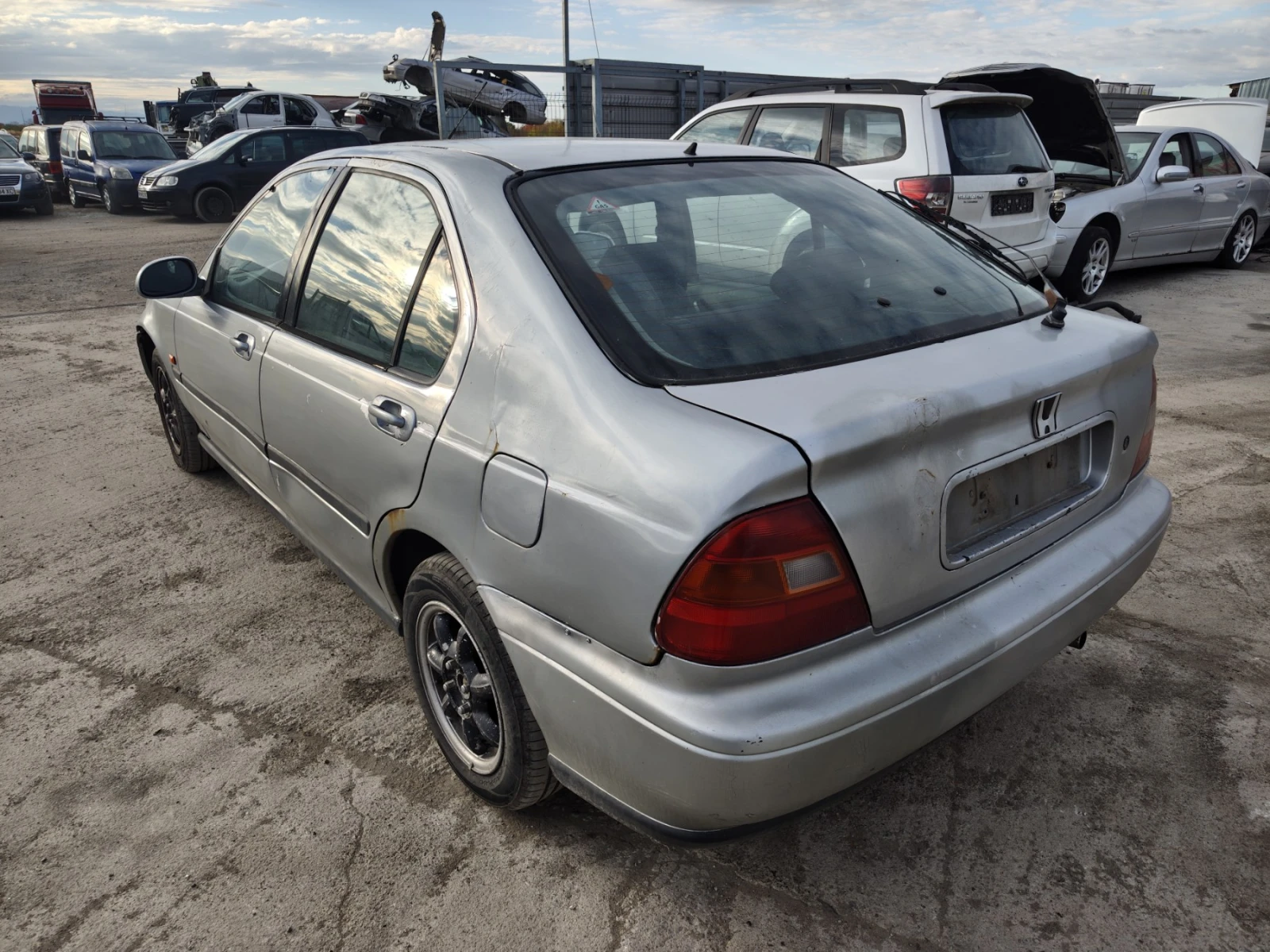 Honda Civic 1.4, снимка 3 - Автомобили и джипове - 56682595