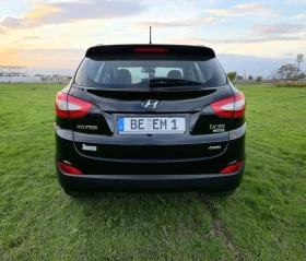 Hyundai IX35 2.0 136kc. NAVI 4x4 2015г. СЕРВ.ИСТОРИЯ, снимка 3