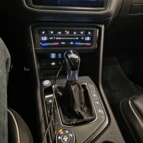 VW Tiguan 2.0TSI/R-LINE/FACELIFT/AUTOMAT/163000км - 11000 € / 21514.13 лв. - 40785578 8