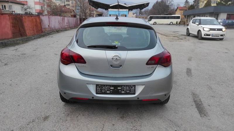 Opel Astra 1.7CDTI, снимка 6 - Автомобили и джипове - 49261491