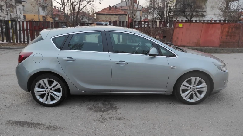 Opel Astra 1.7CDTI, снимка 4 - Автомобили и джипове - 49261491