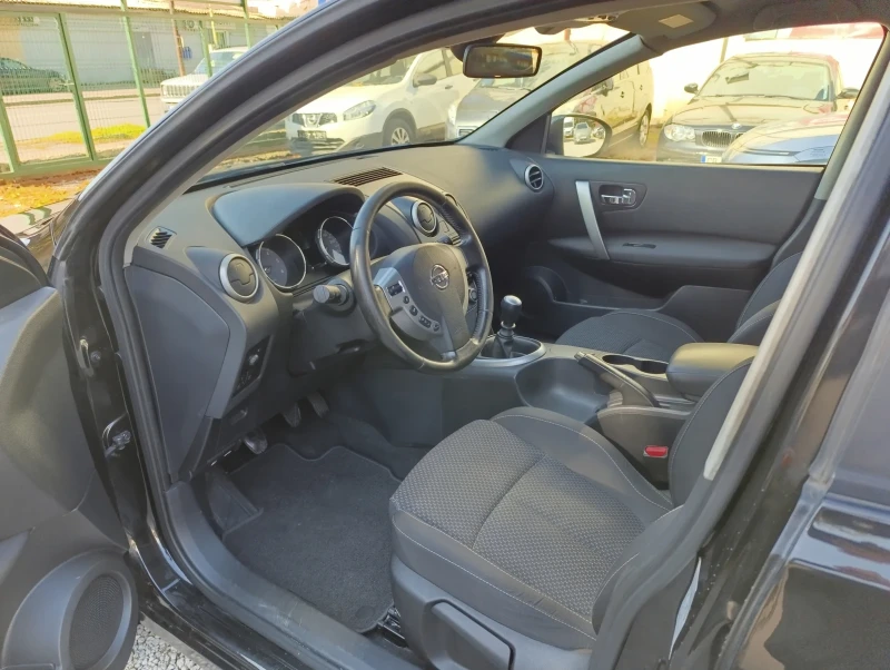 Nissan Qashqai 1, 6 dizel, снимка 5 - Автомобили и джипове - 52884227