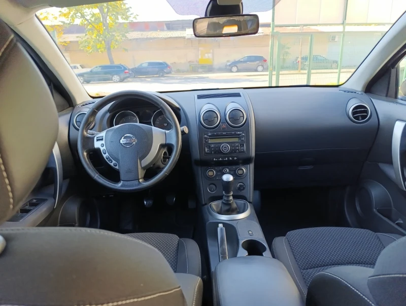 Nissan Qashqai 1, 6 dizel, снимка 9 - Автомобили и джипове - 52884227