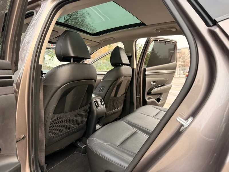 Hyundai Tucson 1.6 CRDI 360 CAMERA360/ПАНОРАМЕН СТЪКЛЕН ТАВАН/, снимка 9 - Автомобили и джипове - 52882845