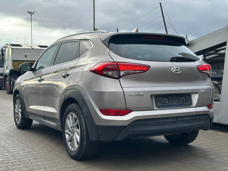 Hyundai Tucson / 1.7D / 116 HP / PODGREV / NAVI / LANE ASSIST /, снимка 3 - Автомобили и джипове - 53034413