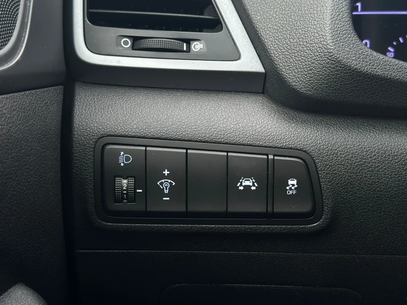Hyundai Tucson / 1.7D / 116 HP / PODGREV / NAVI / LANE ASSIST /, снимка 13 - Автомобили и джипове - 53034413