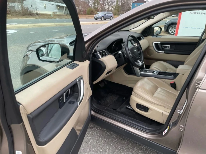 Land Rover Discovery Sport, снимка 5 - Автомобили и джипове - 53242741