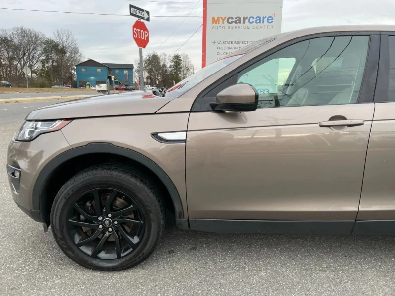 Land Rover Discovery Sport, снимка 3 - Автомобили и джипове - 53242741