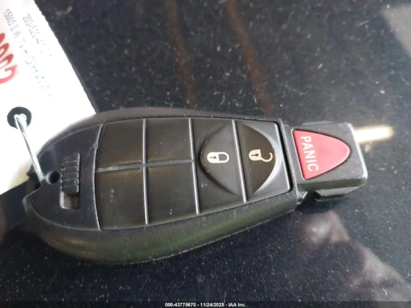 Jeep Cherokee 2.4L I-4 VVT, 180HP Front Wheel Drive, снимка 3 - Автомобили и джипове - 53500819