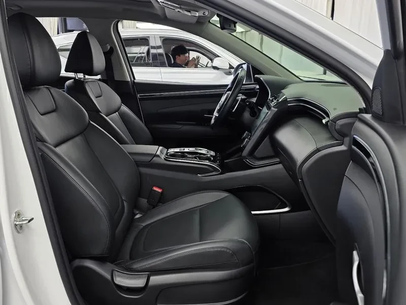 Hyundai Tucson Premium, снимка 9 - Автомобили и джипове - 55186666