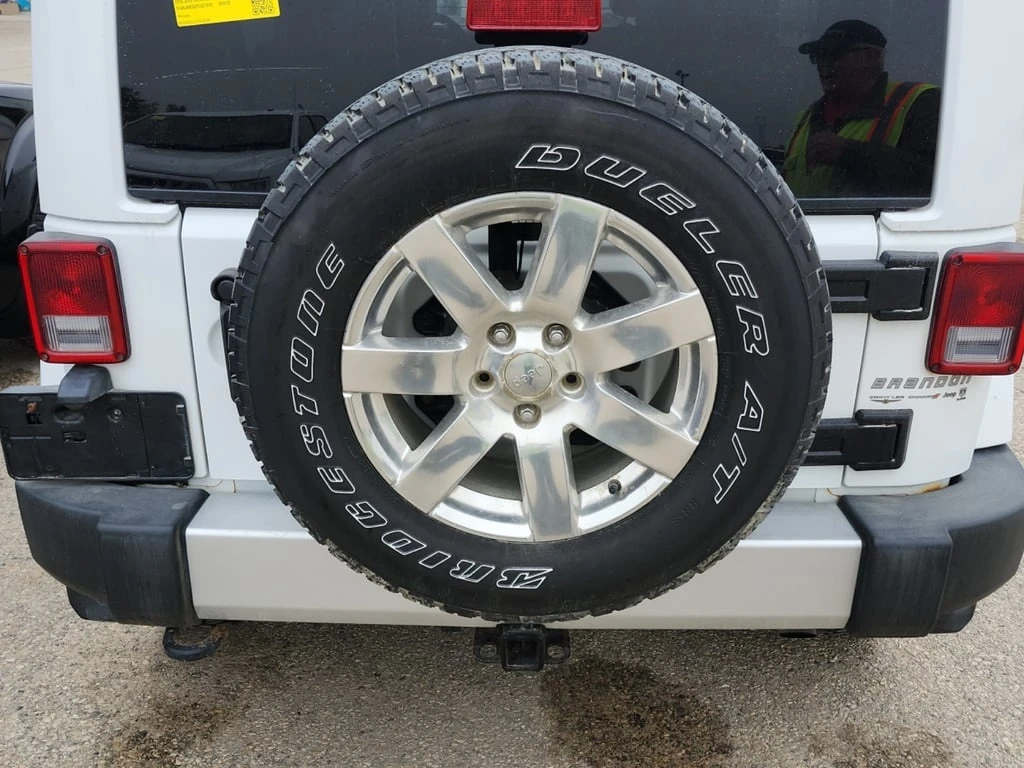 Jeep Wrangler * SAHARA * CARFAX *    | Mobile.bg   13