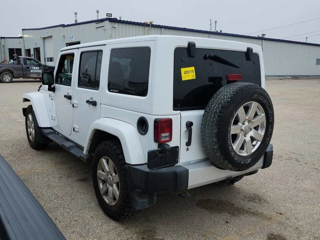 Jeep Wrangler * SAHARA * CARFAX * БЕЗ ПЪРВОНАЧАЛНА ВНОСКА - изображение 4