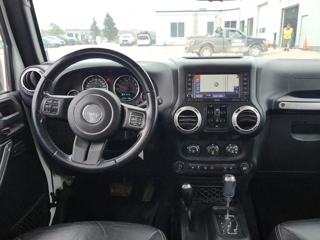 Jeep Wrangler * SAHARA * CARFAX * БЕЗ ПЪРВОНАЧАЛНА ВНОСКА - изображение 9