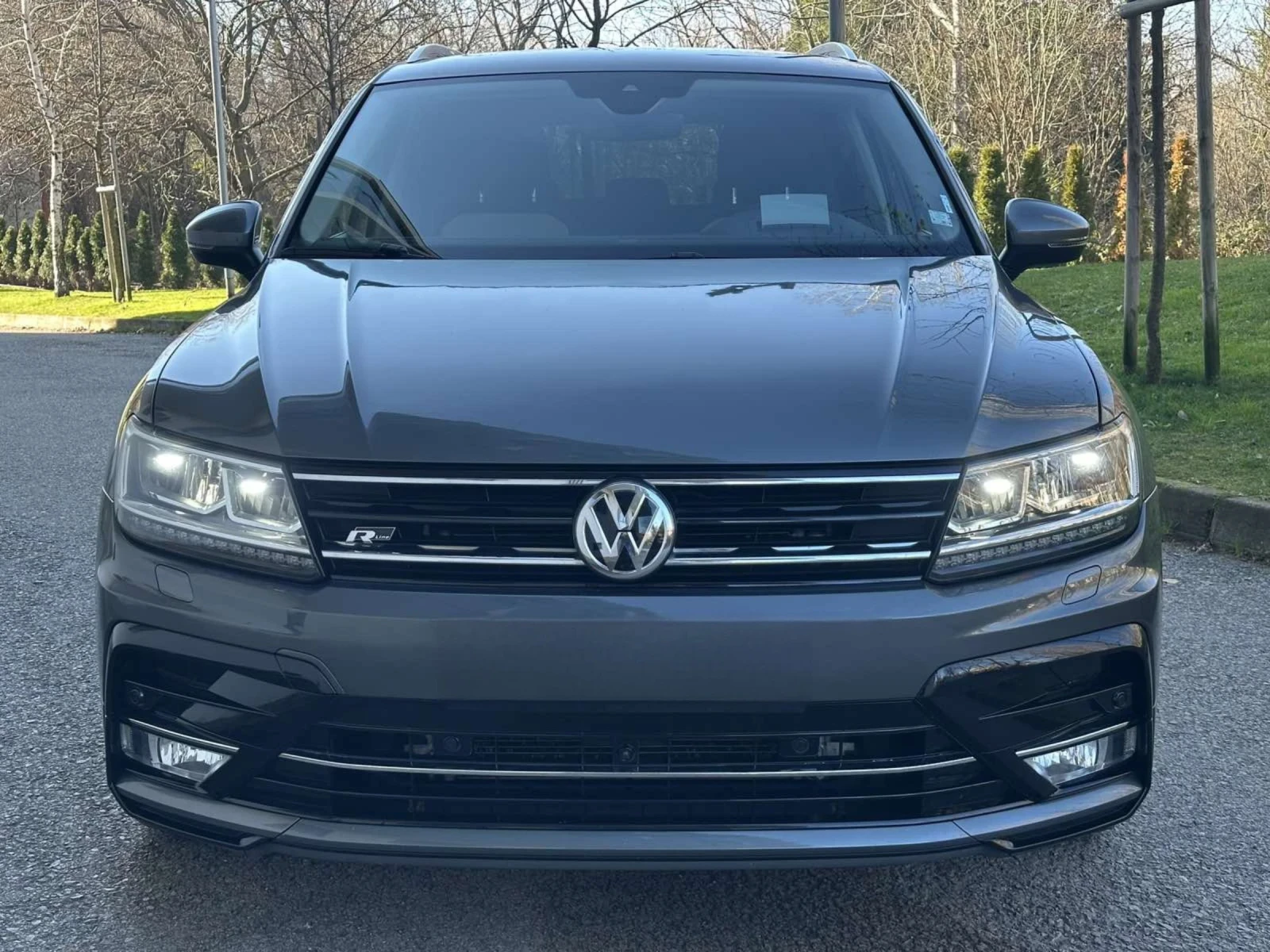 VW Tiguan R-LINE / 4-MOTION / HEAD-UP /   | Mobile.bg   2