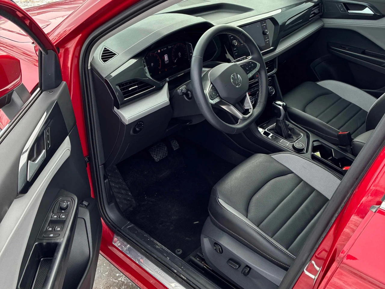 VW Taos HIGHLINE* ПОДГРЕВИ* ОБДУХВАНЕ* КАМЕРА* ПАНОРАМА - изображение 4