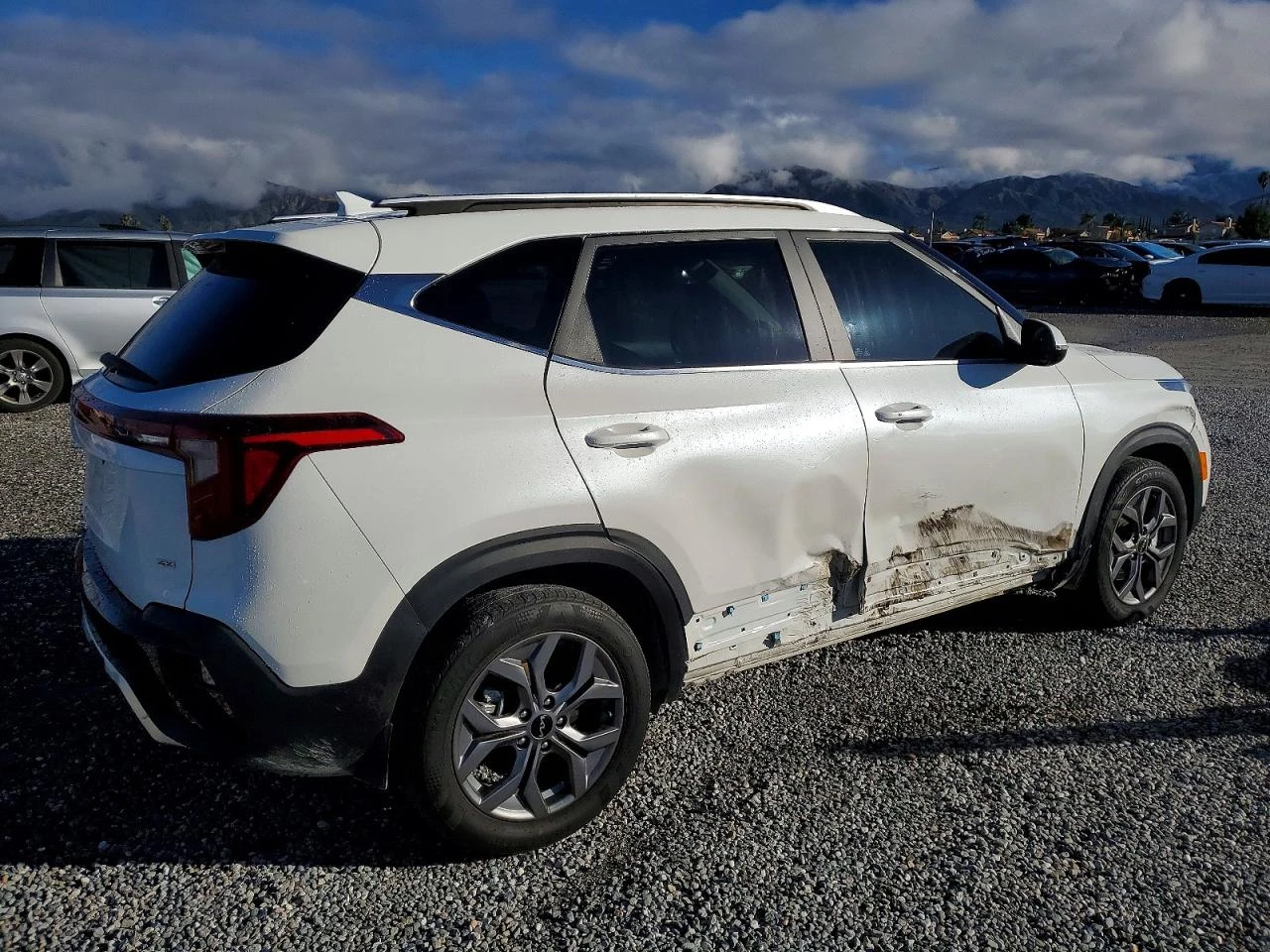 Kia Seltos S/AWD/����������� �� 290 ���� �� ����� | Mobile.bg � ����������� 3