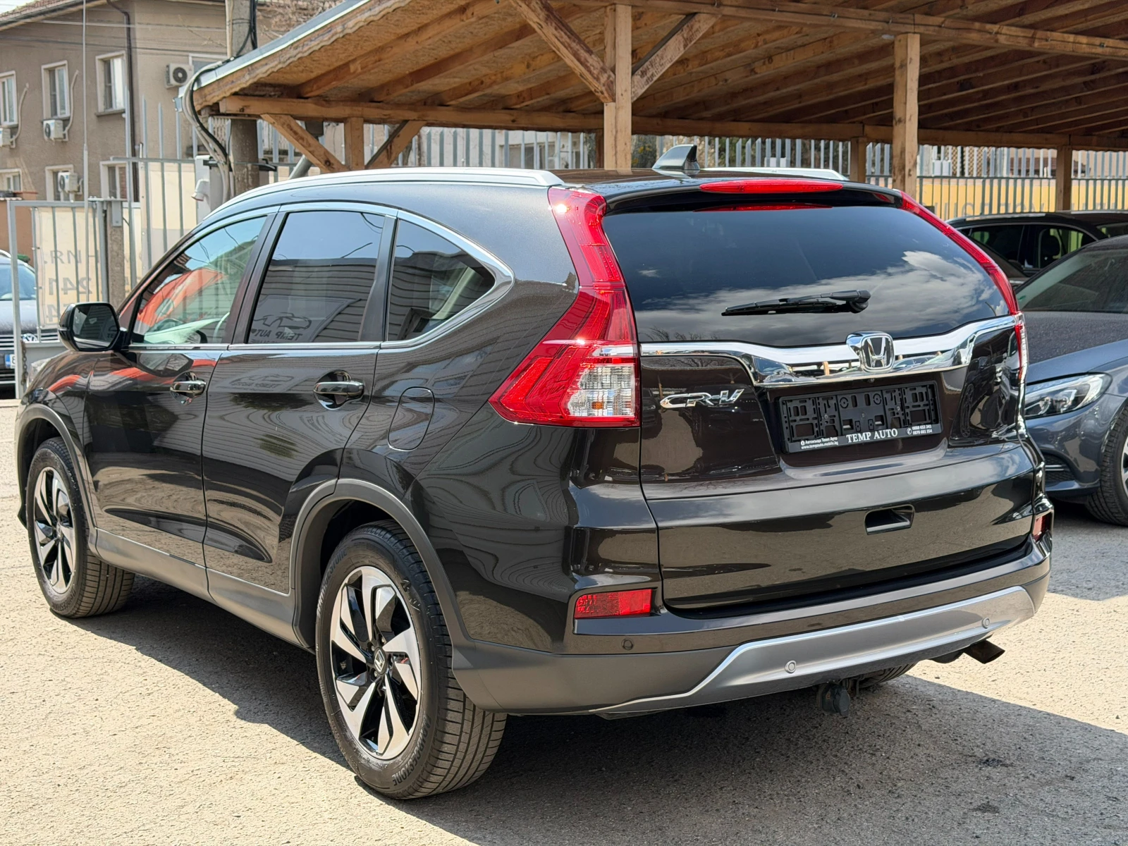 Honda Cr-v 2.0i* Executive 4WD* ПЪЛНА СЕРВИЗНА ИСТОРИЯ В ХОНД, снимка 6 - Автомобили и джипове - 53975609
