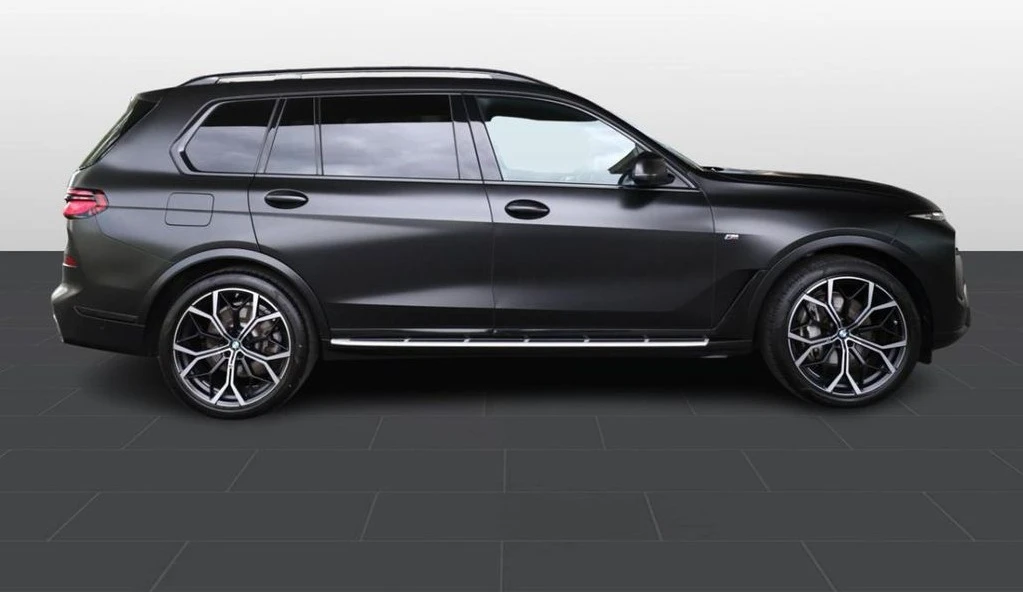 BMW X7 40d xDrive M-Sport, снимка 3 - Автомобили и джипове - 54588872