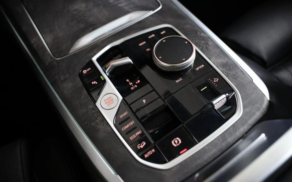 BMW X7 40d xDrive M-Sport, снимка 10 - Автомобили и джипове - 54588872