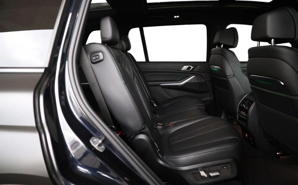 BMW X7 40d xDrive M-Sport, снимка 7 - Автомобили и джипове - 54588872