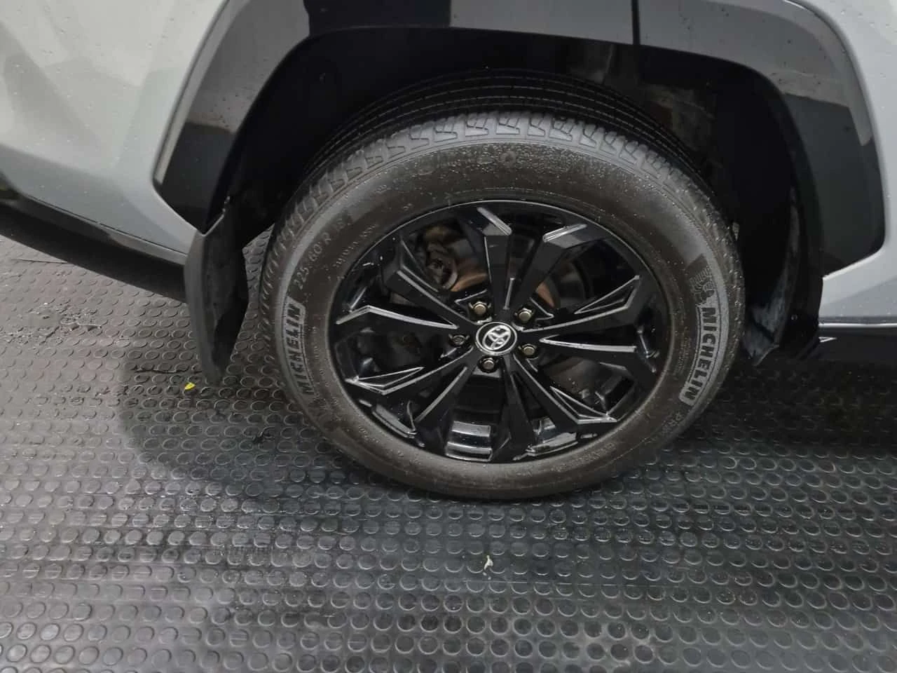 Toyota Rav4 * Hybrid XSE AWD* АВТОКРЕДИТ БЕЗ ПЪРВОНАЧАЛНА* , снимка 13 - Автомобили и джипове - 54936919