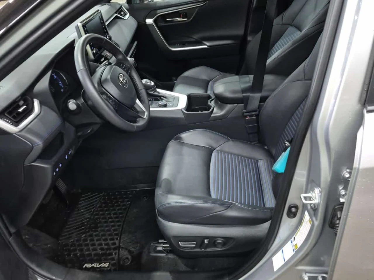 Toyota Rav4 * Hybrid XSE AWD* АВТОКРЕДИТ БЕЗ ПЪРВОНАЧАЛНА* , снимка 5 - Автомобили и джипове - 54936919
