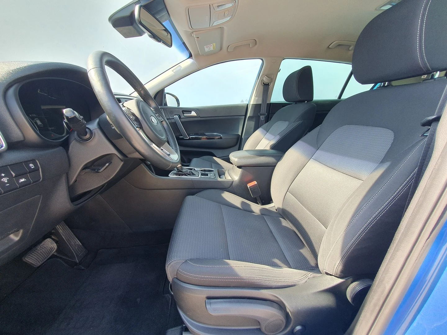 Kia Sportage, снимка 4 - Автомобили и джипове - 56421919