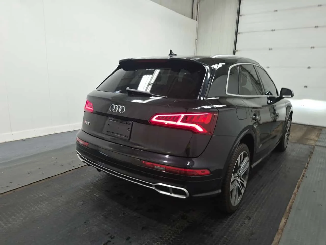 Audi SQ5 * TECHNIK * CARFAX * ОПЦИЯ ЗА ФИНАНСИРАНЕ, снимка 3 - Автомобили и джипове - 55547220