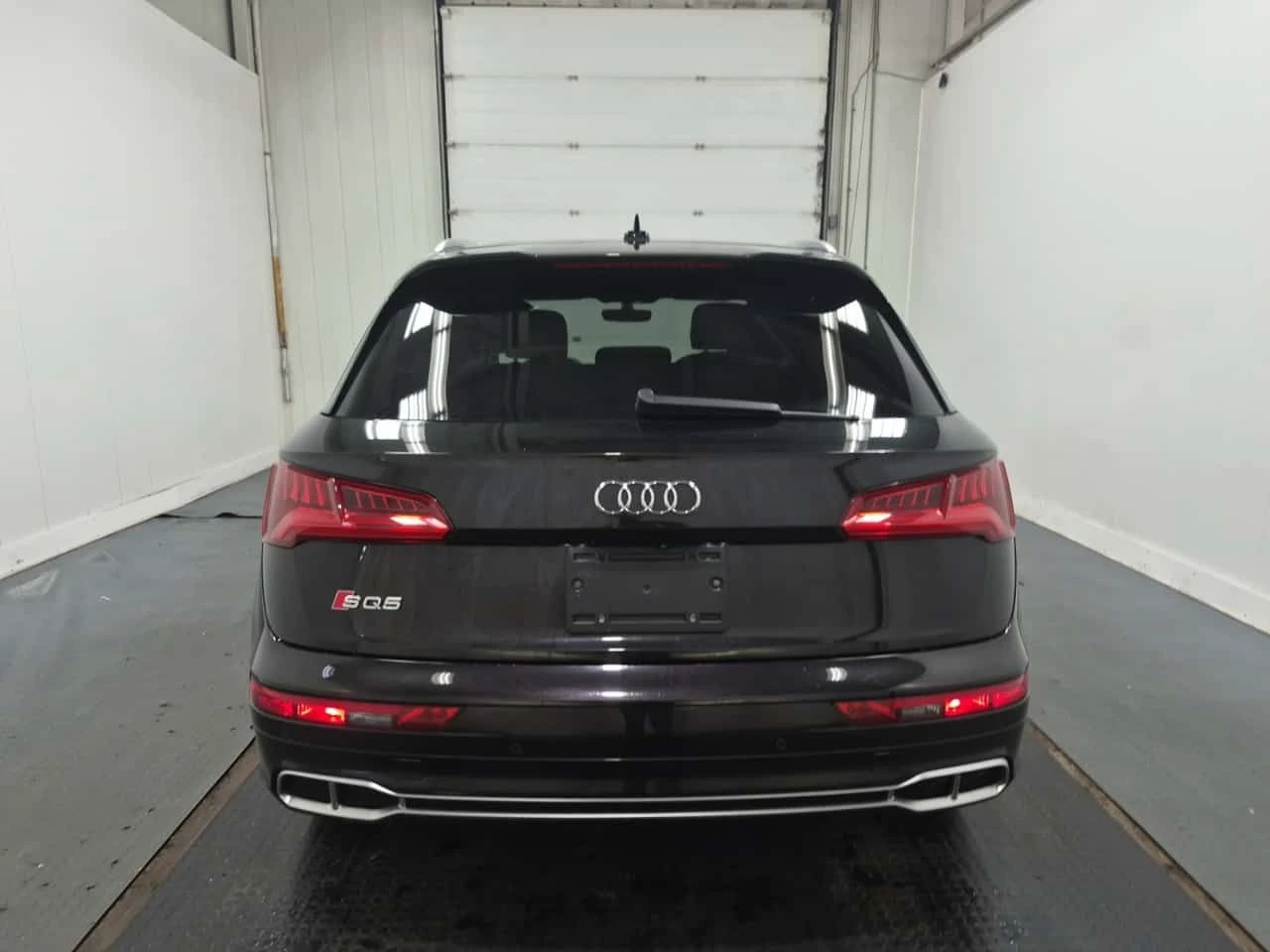 Audi SQ5 * TECHNIK * CARFAX * ОПЦИЯ ЗА ФИНАНСИРАНЕ, снимка 17 - Автомобили и джипове - 55547220