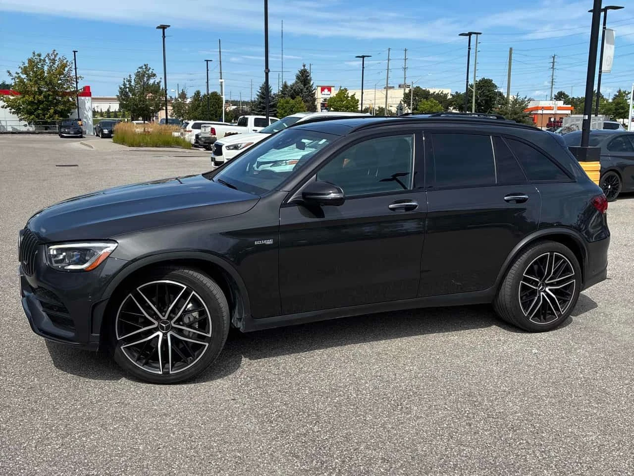 Mercedes-Benz GLC 43 AMG ДИСТРОНИК/360/ОБДУХ/ПОДГРЕВ/КЛИП НА МОТОРА/ПАНО/, снимка 2 - Автомобили и джипове - 55711760