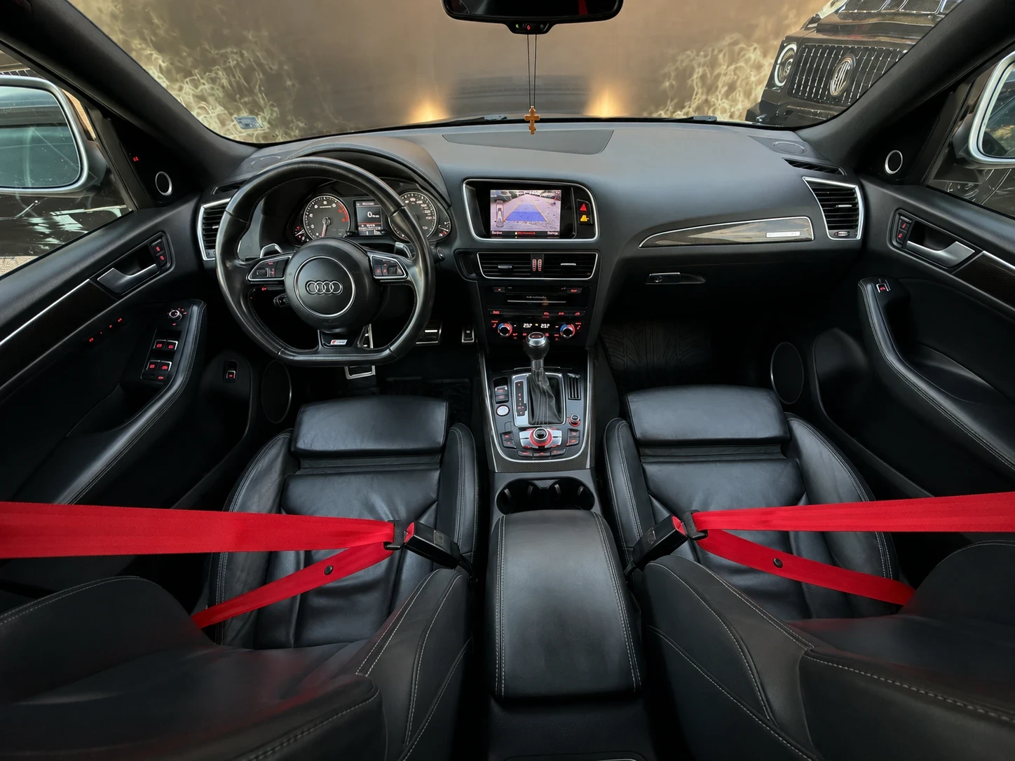 Audi SQ5 354HP| 8ZF| STAGE 2| RECARO| PANO| FULL| ЛИЗИНГ, снимка 8 - Автомобили и джипове - 55905317