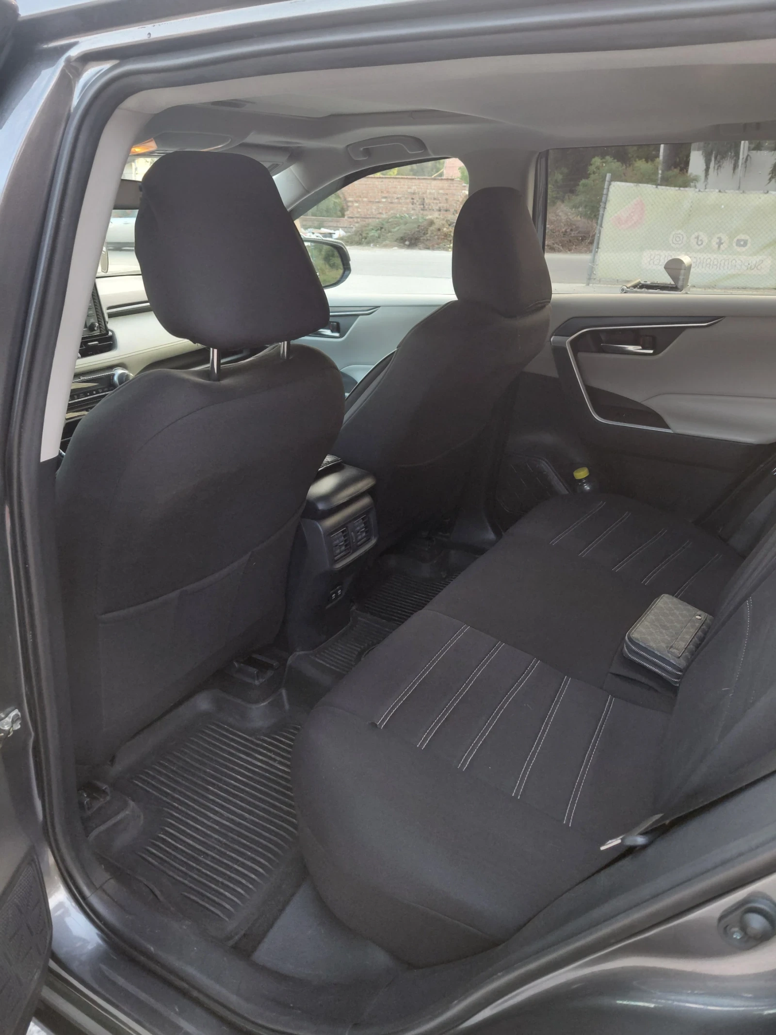 Toyota Rav4, снимка 15 - Автомобили и джипове - 56106295