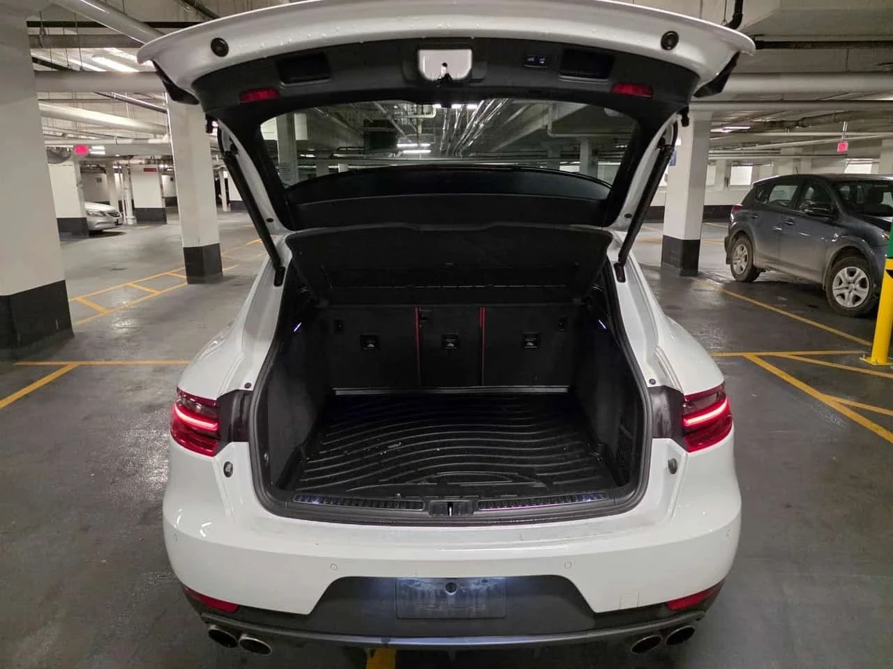 Porsche Macan, снимка 11 - Автомобили и джипове - 56697251