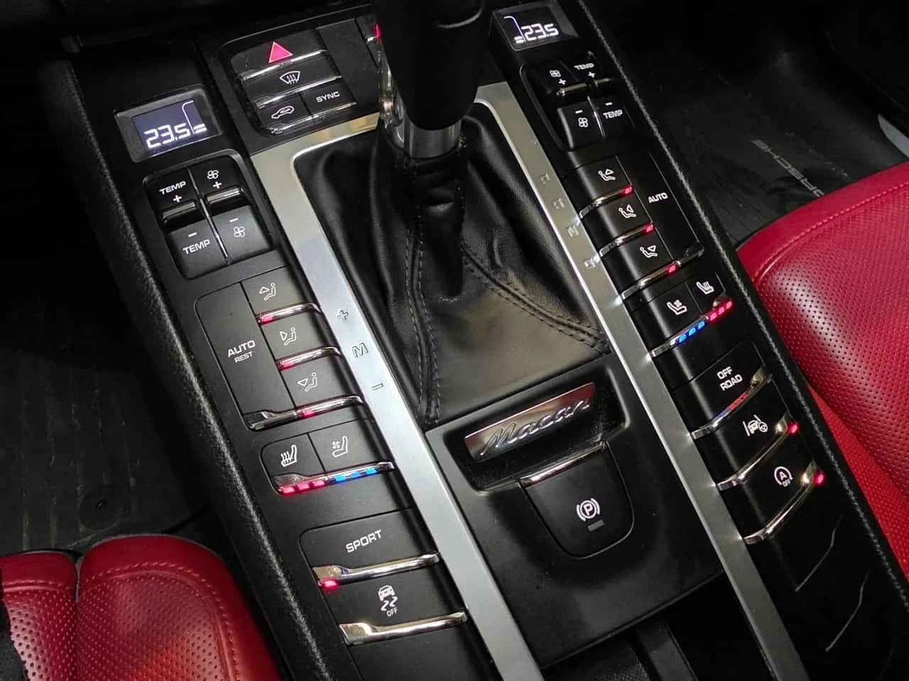 Porsche Macan, снимка 17 - Автомобили и джипове - 56697251