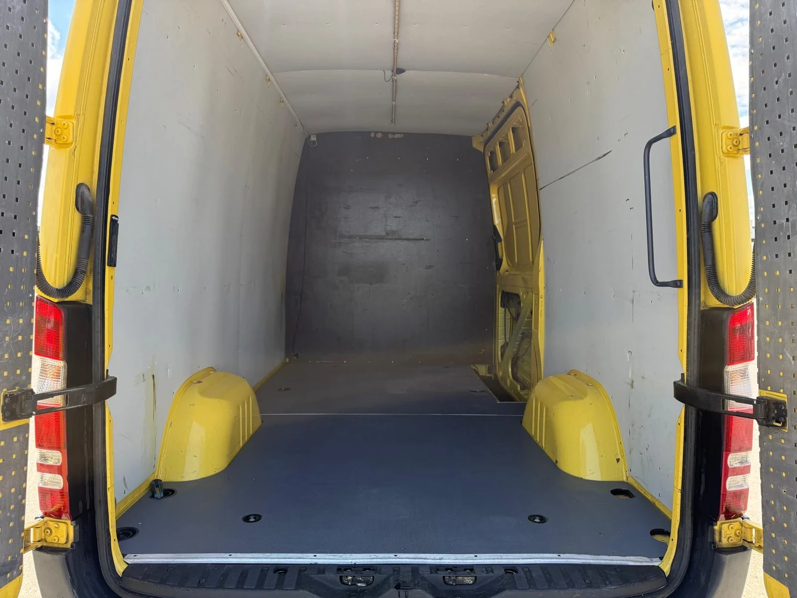 Mercedes-Benz Sprinter 316, снимка 6 - Бусове и автобуси - 54489241