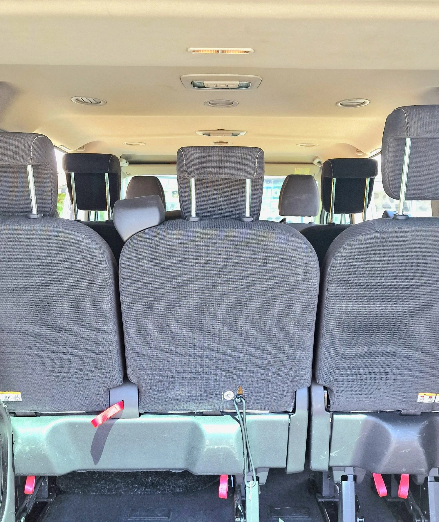 Ford Tourneo Custom, снимка 11 - Бусове и автобуси - 55327478