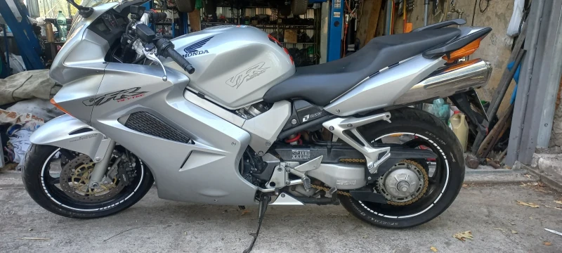 Honda Vfr V4 VTEC, снимка 2 - Мотоциклети и мототехника - 51819304