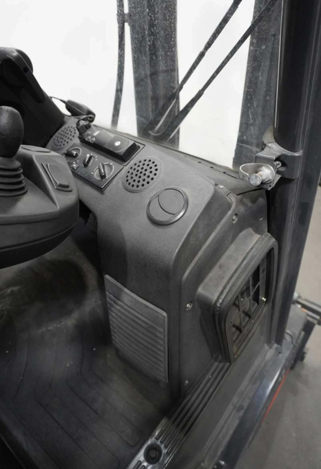 Мотокар Linde H30T, LPG , 3t, снимка 6 - Индустриална техника - 55962838