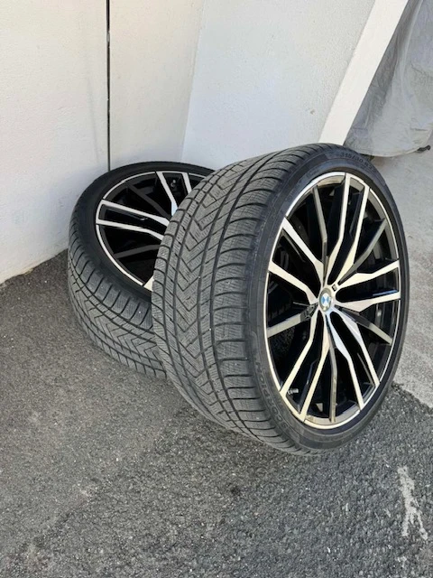 Гуми с джанти Pirelli 275/35R22, снимка 6 - Гуми и джанти - 49388448