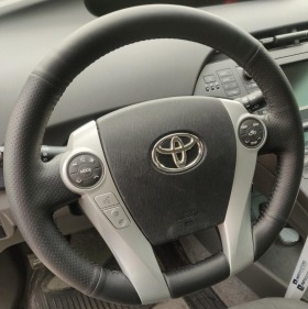 Toyota Prius 1.8, снимка 8