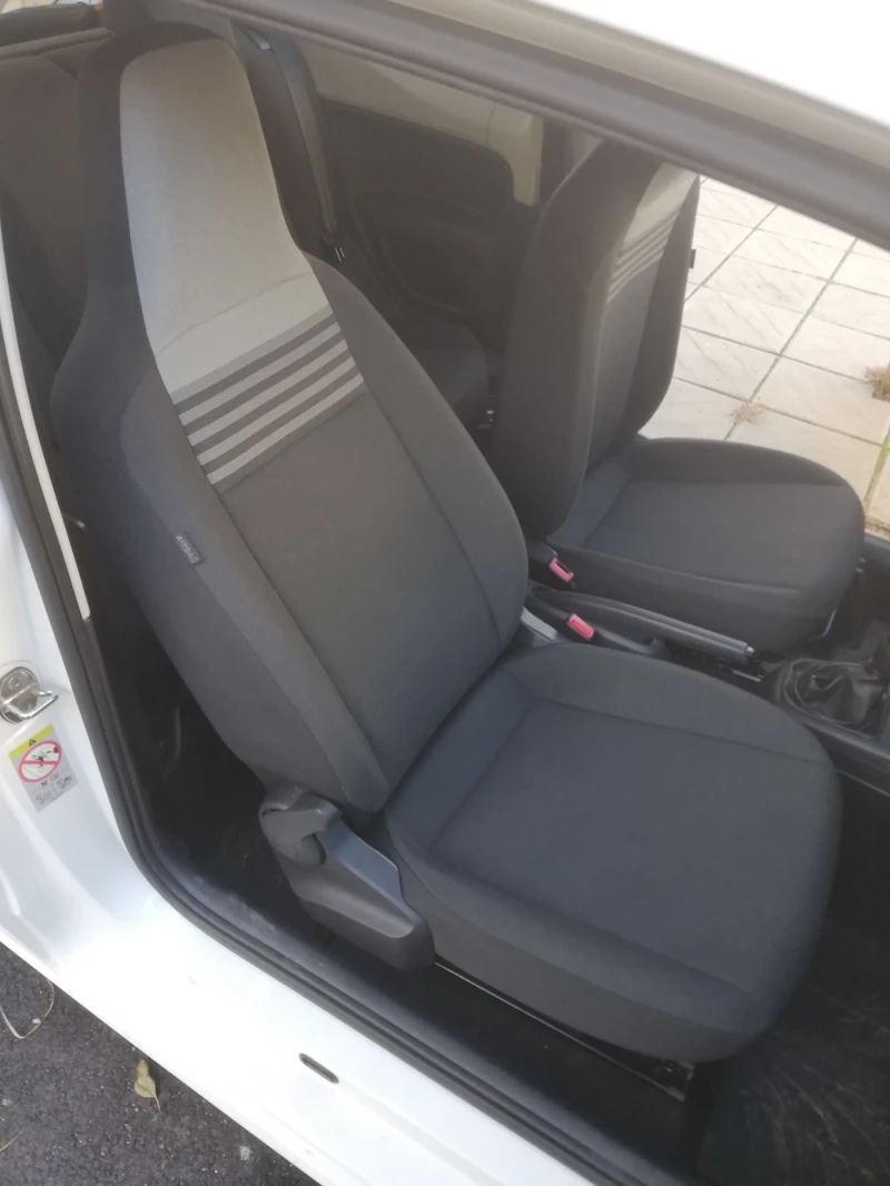 VW Up БАРТЕР, снимка 9 - Автомобили и джипове - 52566349