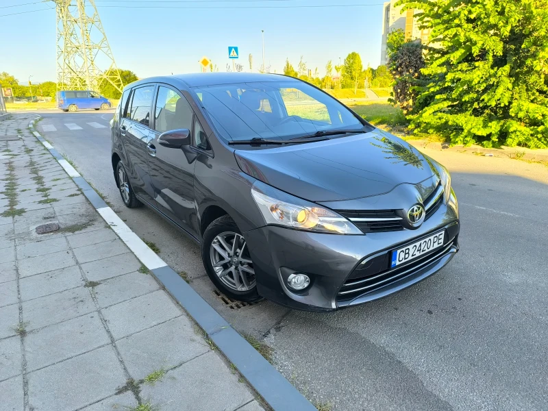 Toyota Verso 1, 6 D4D, Камера , Навигация, Сервизна книжка, снимка 2 - Автомобили и джипове - 47519811