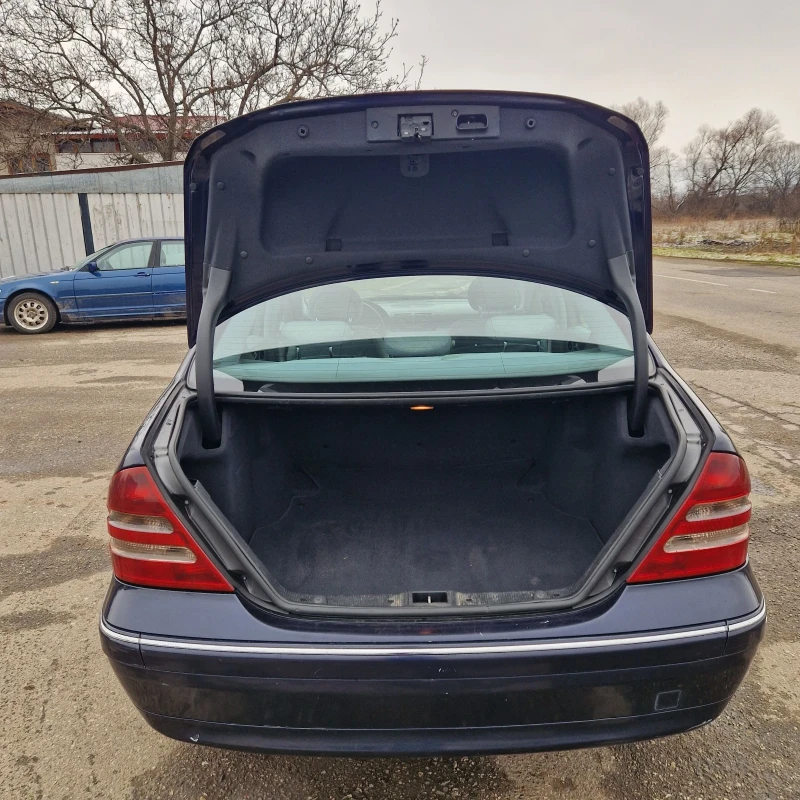 Mercedes-Benz E 220 2200д, снимка 4 - Автомобили и джипове - 48435827