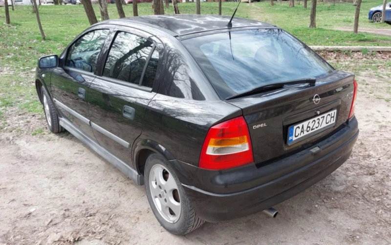 Opel Astra, снимка 6 - Автомобили и джипове - 49559913