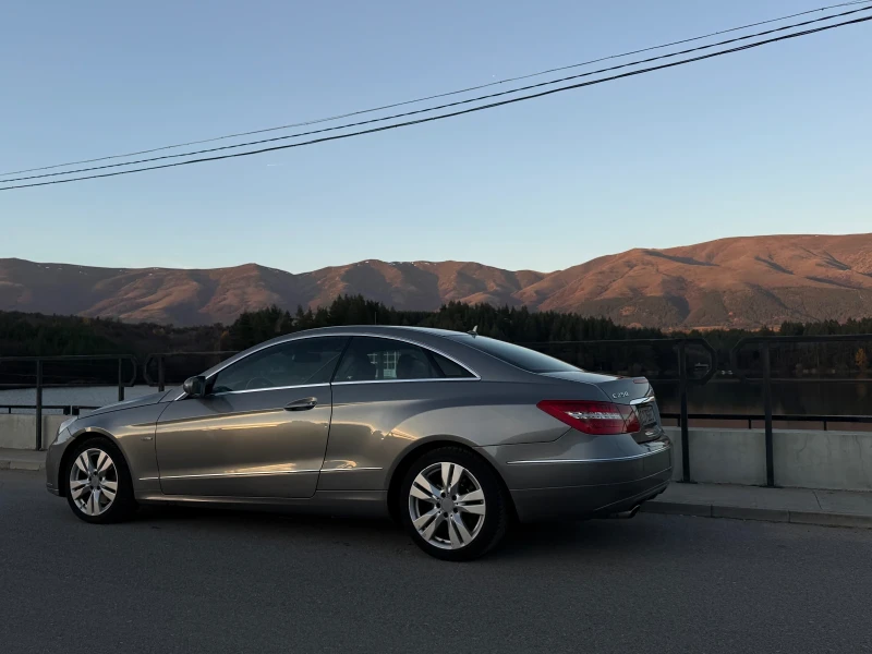 Mercedes-Benz E 250 CDI, снимка 5 - Автомобили и джипове - 52372122