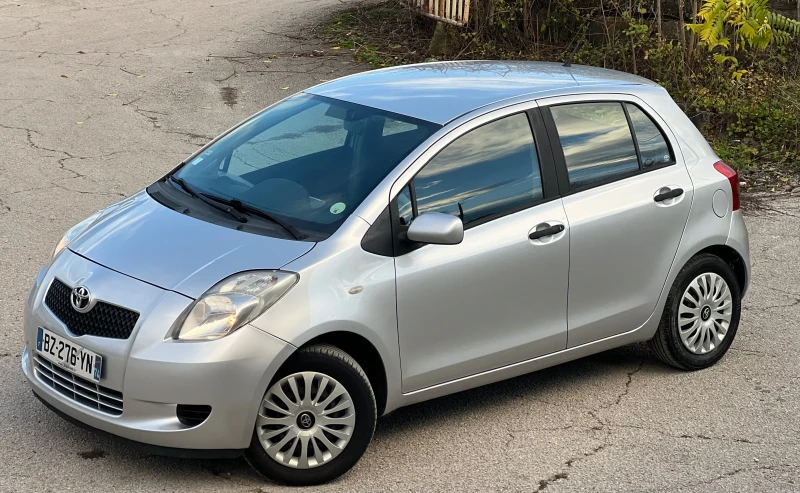 Toyota Yaris БЕНЗИН, снимка 2 - Автомобили и джипове - 52540751