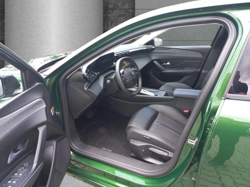 Peugeot 308 PURETECH* KEYLESS* CAM* LED* CARPLAY* , снимка 6 - Автомобили и джипове - 53518915