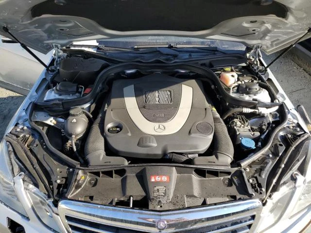 Mercedes-Benz E 55 550 V8 (388HP) ПЕРФЕКТНА ЗА ГАЗОВО, снимка 11 - Автомобили и джипове - 48083031