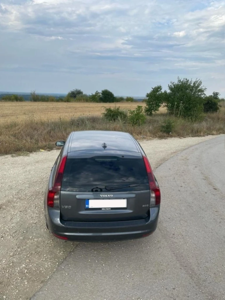 Volvo V50 2.0D, снимка 2 - Автомобили и джипове - 48519376